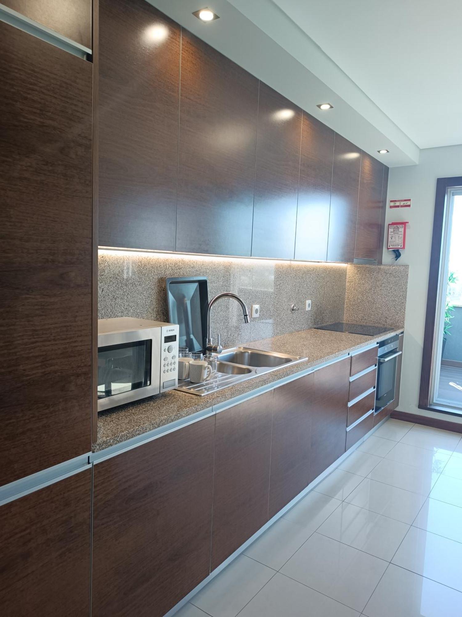 Sunset Terrace With Ac & Free Park Appartamento Oporto